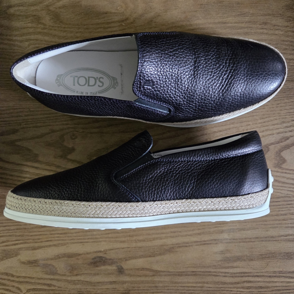 Tod's Black Leather Men's Slip-On Shoes